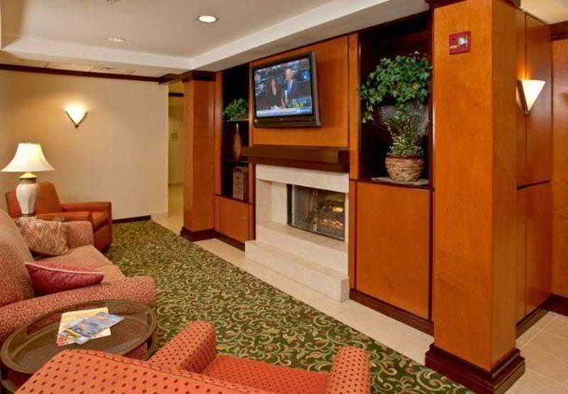 Fairfield Inn & Suites By Marriott Brunswick Freeport Interior foto